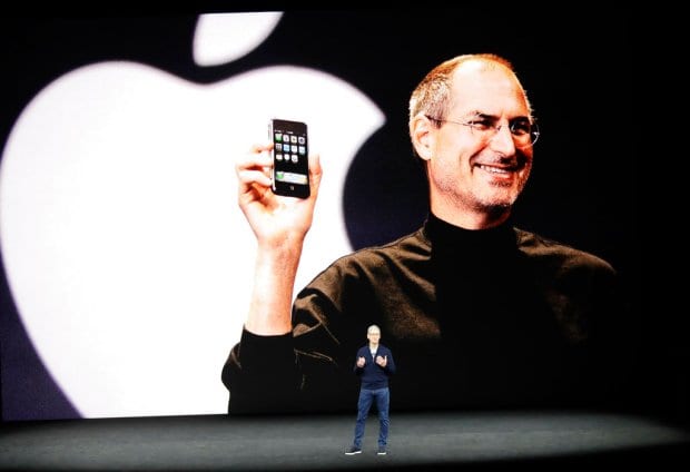 iPhone X, Bukti Nyata Kepemimpinan Steve Jobs Yang Berhasil